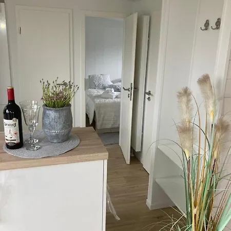 Wellness Ferienhaus Meerjungfrau inklusive Infrarotsauna und Strandkorb am Strand Ferienhaus *